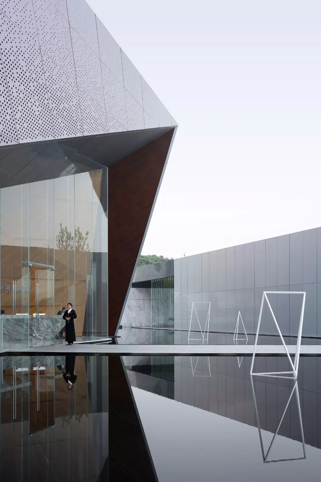 主体建筑入口 by苏圣亮,天华建筑设计